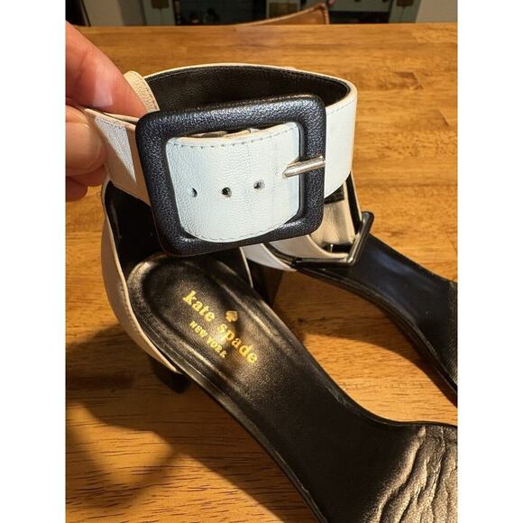 KATE SPADE Size 10 Strappy Open Toe Block Heel White and Black Quiet Luxury - Picture 5 of 14